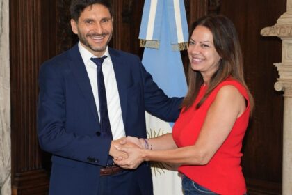 nacion-cedio-y-le-pagara-a-santa-fe-120-mil-millones-de-pesos-por-la-deuda-con-la-caja-jubilatoria