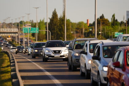 en-la-argentina-hay-mas-autos-que-hace-un-ano,-y-tambien-mas-viejos