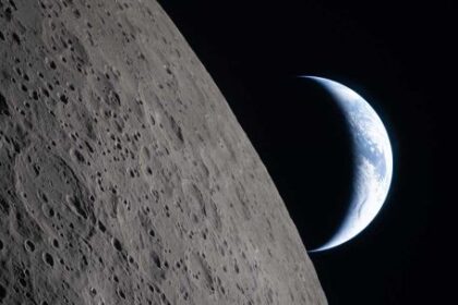 artemis-ii-capturo-un-historico-“ocaso-terrestre”-mientras-sigue-su-camino-de-regreso-a-la-tierra