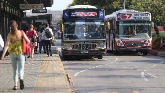 fewer-buses-on-argentina’s-streets-as-fuel-costs-rise-and-subsidies-go-unpaid