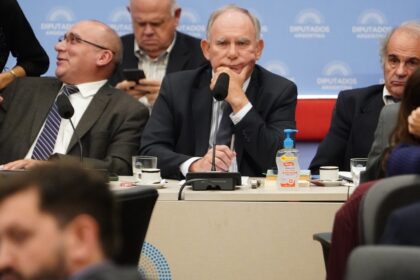 ley-de-glaciares:-el-oficialismo-consiguio-dictamen-y-diputados-sesiona-este-miercoles-para-convertirla-en-ley