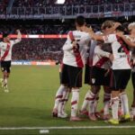 en-en-su-primer-desafio-internacional-del-ano,-river-visita-este-miercoles-a-blooming-por-la-copa-sudamericana:-hora,-tv-y-formaciones