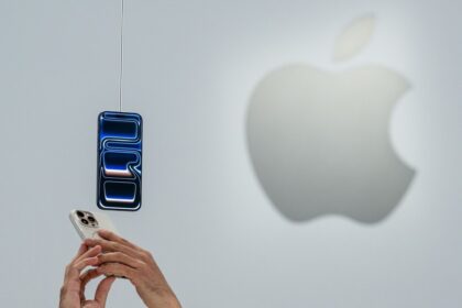 iphone-18:-maquetas-filtradas-revelan-como-seran-los-modelos-pro-y-el-primer-plegable-de-apple