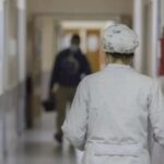 se-hacia-pasar-por-medica-y-hacia-cirugias