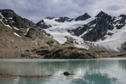 documentaron-la-desaparicion-de-un-glaciar-en-tierra-del-fuego
