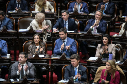 ley-de-glaciares:-arranco-la-sesion-en-diputados-y-el-oficialismo-consiguio-el-quorum-con-apoyo-de-los-gobernadores