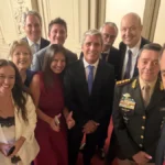 aumento-para-la-politica-|-ministros-y-secretarios-de-milei-duplicaron-su-sueldo-y-cobraran-mas-de-8-millones-de-pesos:-los-detalles-del-decreto