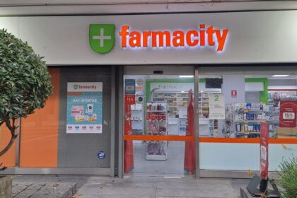 farmacity-crece-en-uruguay:-compro-10-farmacias-y-amplia-su-negocio-mas-alla-de-la-venta-de-medicamentos