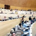 en-vivo:-la-legislatura-cordoba-debate-la-ley-que-prohibe-limpiavidrios-y-habilita-arrestos-a-naranjitas-ilegales