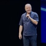 pineyro-aterriza-en-cordoba:-humor,-aviacion-y-solidaridad-en-el-teatro-del-libertador