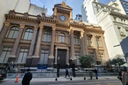 que-esperan-del-dolar-en-2026-los-principales-analistas-economicos-que-reune-el-rem-del-bcra