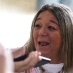 causa-por-enriquecimiento-ilicito-|-la-escribana-de-adorni-volvio-a-comodoro-py-y-amplio-su-declaracion-sobre-los-prestamos-que-recibio-el-funcionario