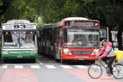 paro-de-colectivos:-el-gobierno-se-vio-obligado-a-resolver-el-conflicto-con-las-camaras-de-transporte