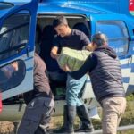 la-provincia-asistio-por-aire-a-16-familias-aisladas-por-la-crecida-del-rio-dulce-en-el-norte-cordobes