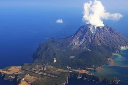 volcan-kikai-en-japon:-detectan-recarga-de-magma-y-crece-la-preocupacion-por-una-posible-erupcion