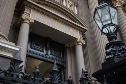 por-primera-vez,-las-principales-consultoras-creen-que-la-inflacion-de-este-ano-sera-mas-alta-que-la-de-2025