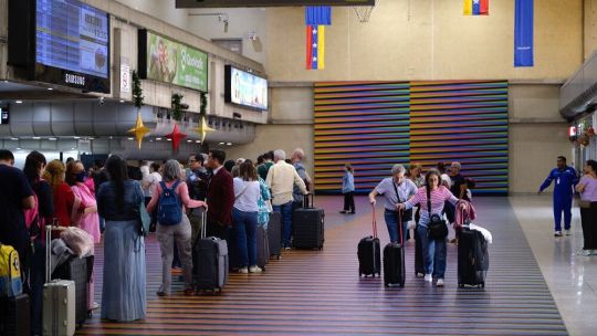 aeropuerto-de-venezuela-vuelve-a-cobrar-vida-mientras-crece-la-inversion-extranjera