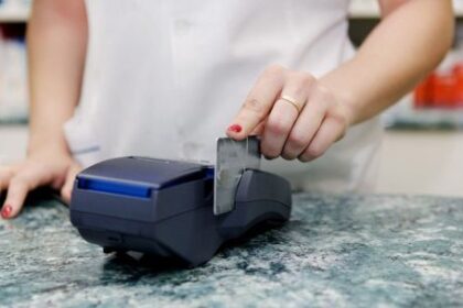 crece-el-uso-de-la-tarjeta-de-credito-en-los-supermercados,-tambien-la-morosidad