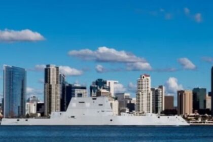 mira-el-legendario-buque-insignia-de-la-armada-norteamericana-que-vuelve-al-mar