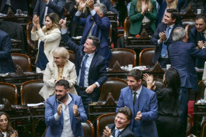 ley-de-glaciares:-que-es-y-las-8-claves-de-la-reforma-que-aprobo-diputados