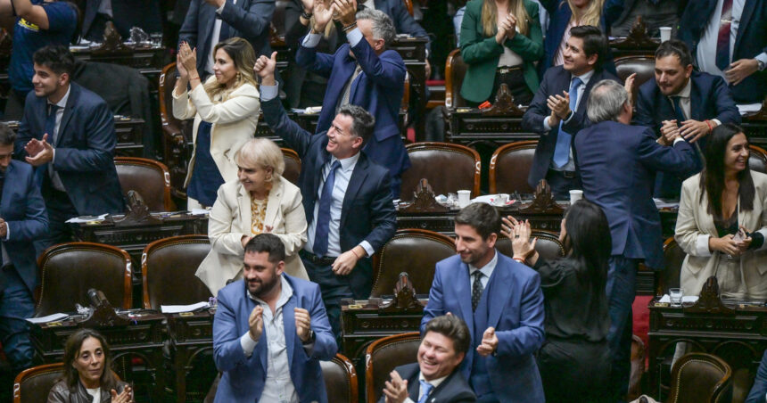 ley-de-glaciares:-que-es-y-las-8-claves-de-la-reforma-que-aprobo-diputados
