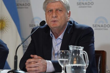 el-gobernador-de-la-pampa-anuncio-que-acudira-a-la-justicia-para-frenar-la-ley-de-glaciares