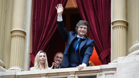 enrique-szewach-analiza-la-estrategia-economica-de-milei:-“el-error-fue-invertir-el-orden,-ahorrar-en-pesos-y-gastar-en-dolares”