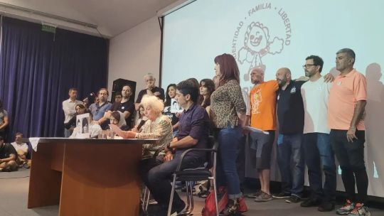 report:-milei-government-not-supporting-campaign-to-restore-dictatorship-identities
