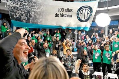 ate-convoco-a-un-paro-nacional-con-movilizacion-para-el-21-de-abril:-“si-no-hay-plata,-no-habra-paz-social”