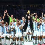 argentina-y-la-coronacion-mundial-en-qatar-2022:-messi-frente-a-la-resistencia-de-mbappe