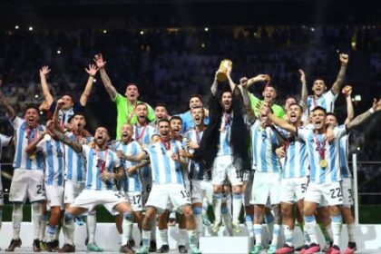 argentina-y-la-coronacion-mundial-en-qatar-2022:-messi-frente-a-la-resistencia-de-mbappe