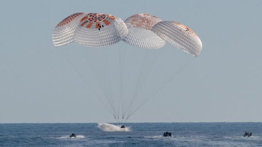artemis-ii-regresa-a-la-tierra:-a-que-hora-es-el-amerizaje,-como-sera-y-que-puede-salir-mal