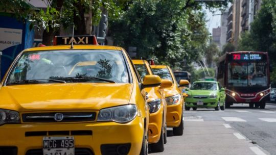taxis-en-cordoba:-actualizan-tarifas-con-subas-de-hasta-25%