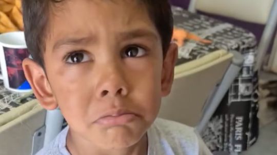 caso-angel:-el-fiscal-revelo-que-el-nene-que-murio-en-chubut-tenia-lesion-cerebral-y-apunto-a-la-madre