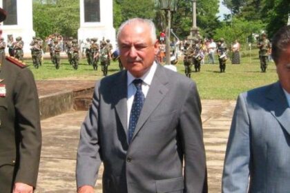 exministro-de-defensa-advirtio-sobre-la-ia:-“a-partir-de-su-desarrollo,-las-pequenas-potencias-le-haran-frente-a-las-grandes”