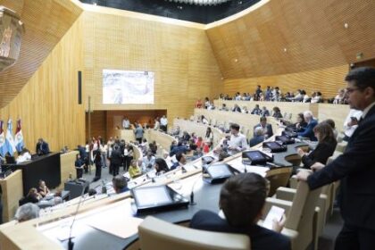 la-legislatura-de-cordoba-arranco-el-ano-con-gastos-millonarios-en-cafe,-viaticos-y-eventos