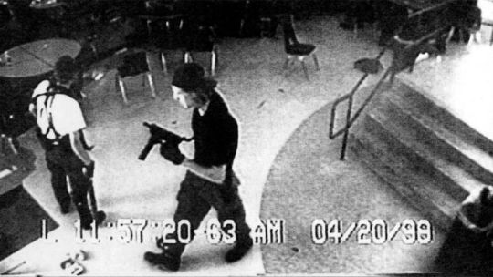 “columbine”,-el-tirador-de-bufalo-y-la-descuartizadora-surcoreana:-casos-emblematicos-de-la-subcultura-detras-del-tiroteo-en-santa-fe