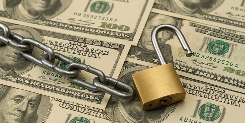 cepo-al-dolar:-las-restricciones-que-siguen-vigentes-para-personas-y-empresas-pese-a-las-flexibilizaciones-del-bcra