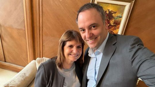 “adorni-esta-muy-afectado”:-bullrich-volvio-a-defender-al-jefe-de-gabinete