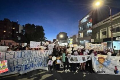 angel-y-su-terrible-final:-masiva-marcha-pidio-justicia,-mezclando-dolor-y-furia,-en-comodoro-rivadavia