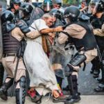 un-argentino-gano-un-premio-por-una-foto-sobre-la-represion-a-jubilados