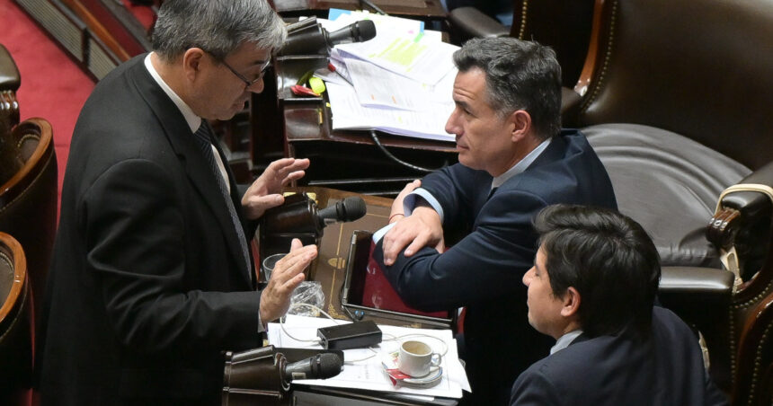 alarma-en-el-oficialismo:-la-oposicion-se-entusiasma-con-la-aprobacion-de-una-interpelacion-a-manuel-adorni