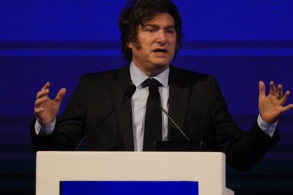 javier-milei-y-sus-medidas,-en-vivo:-antes-de-su-viaje-a-israel,-el-presidente-hablara-en-amcham-frente-a-empresarios-de-eeuu.