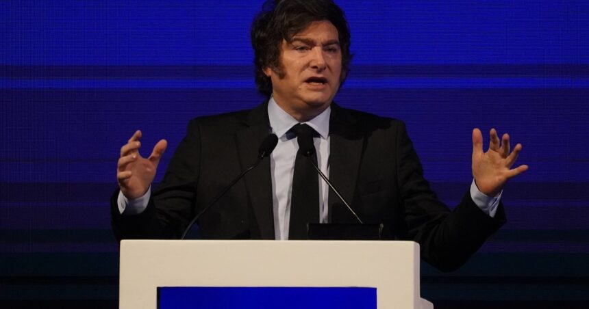 javier-milei-y-sus-medidas,-en-vivo:-antes-de-su-viaje-a-israel,-el-presidente-hablara-en-amcham-frente-a-empresarios-de-eeuu.