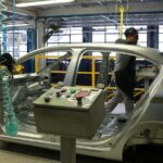 la-industria,-19-meses-en-el-tobogan-y-sin-frenos