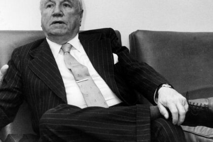 a-40-anos-de-la-muerte-de-un-economista-argentino-que-fue-100%-pura-accion:-de-yrigoyen-a-uriburu-y-de-la-revolucion-libertadora-a-alfonsin