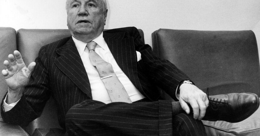 a-40-anos-de-la-muerte-de-un-economista-argentino-que-fue-100%-pura-accion:-de-yrigoyen-a-uriburu-y-de-la-revolucion-libertadora-a-alfonsin