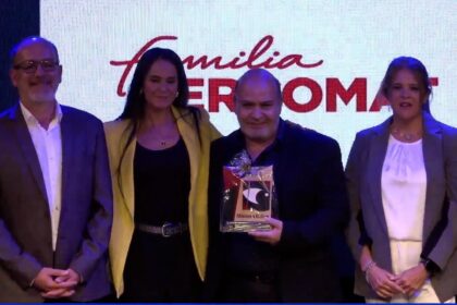 26°-aniversario-de-misiones-online-|-familia-bercomat-fue-distinguida-por-su-trabajo-en-el-sector-construccion-e-inmobiliaria
