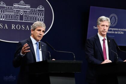 un-ano-de-desarme-del-cepo:-tras-las-compras-record-de-ahorristas,-creen-que-el-banco-central-tiene-una-chance-para-liberarlo-por-completo