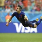 el-impacto-de-la-palomita-de-van-persie-en-el-mundial-2014-y-la-caida-del-modelo-espanol